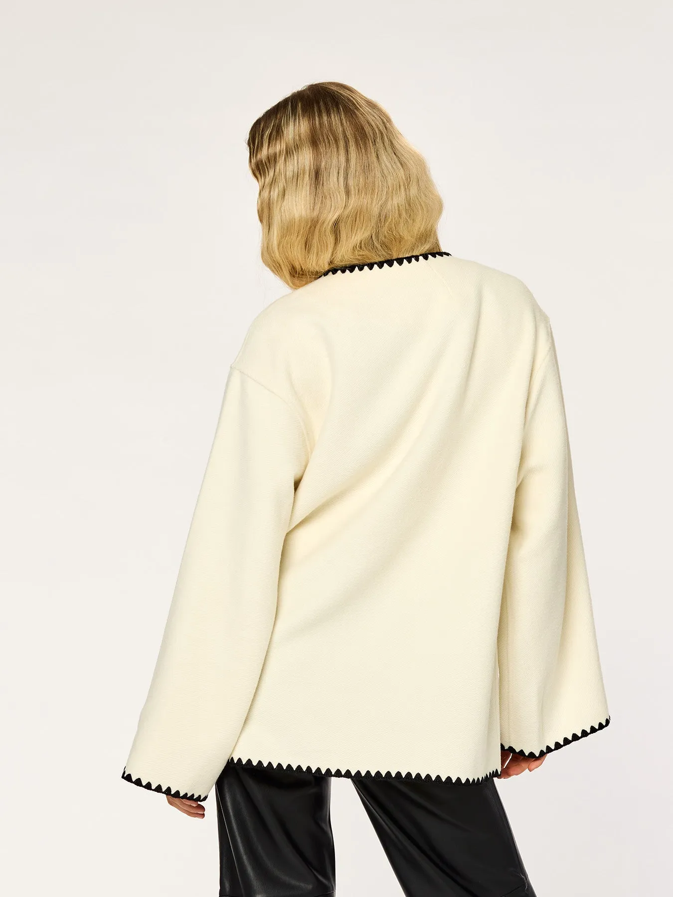 AMBER - Coat • Off-White