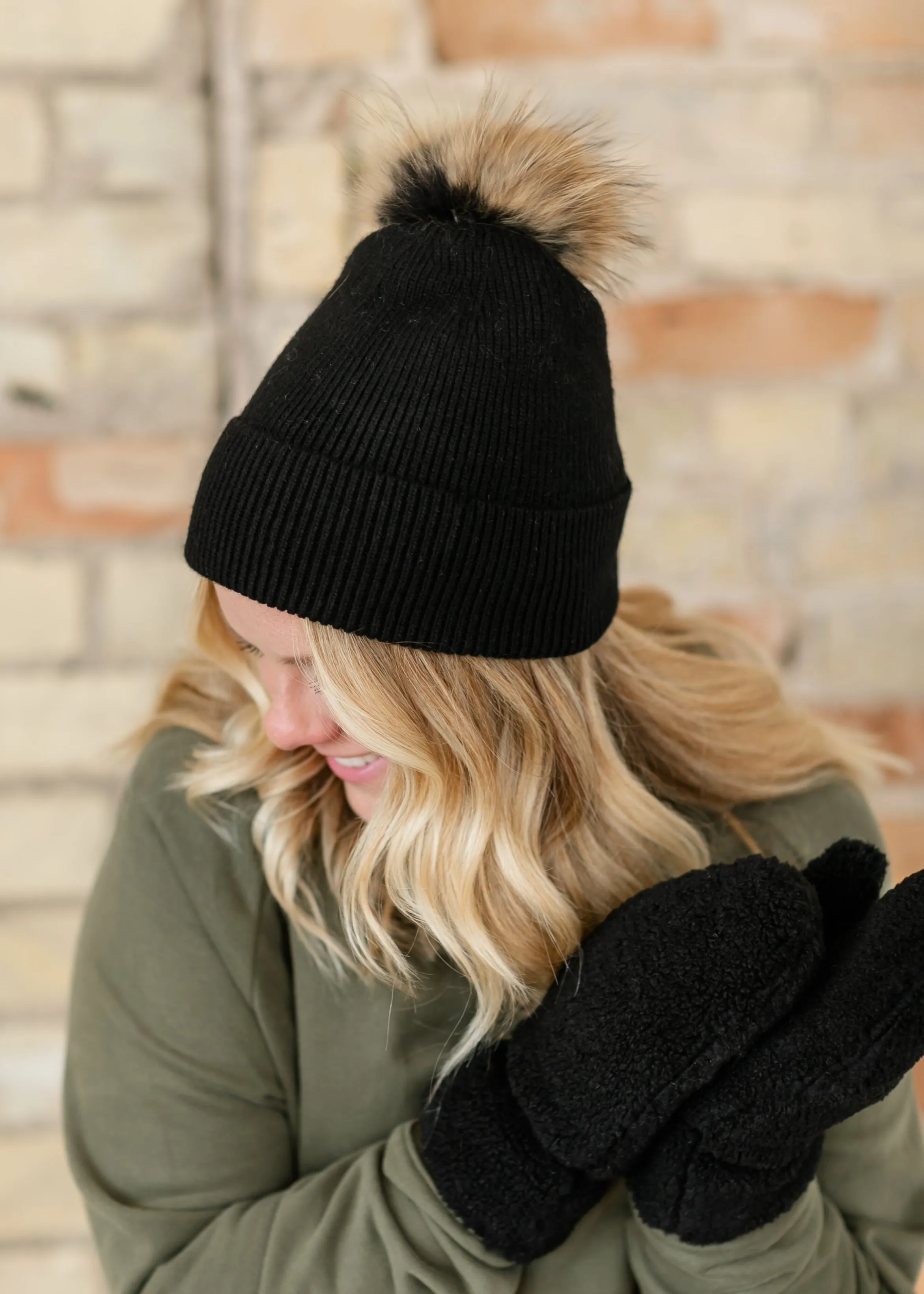 Basic Ribbed PomPom Beanie