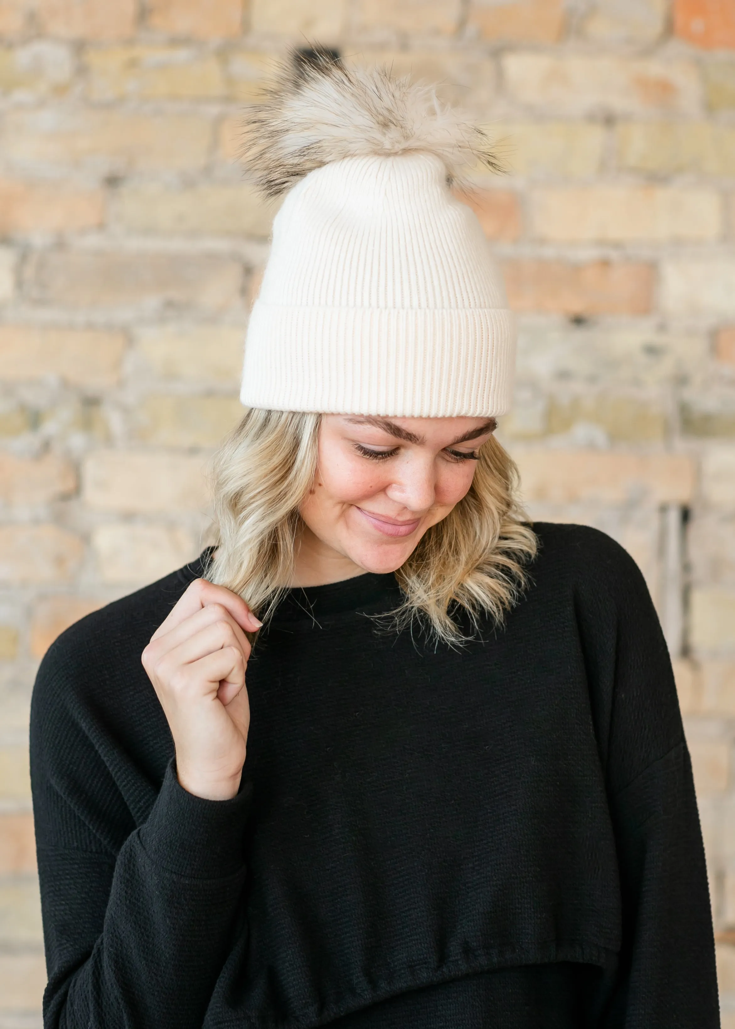 Basic Ribbed PomPom Beanie