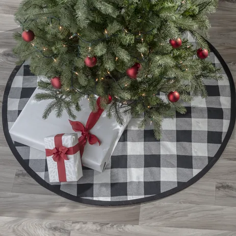 Black and White Buffalo Check Tree Skirt