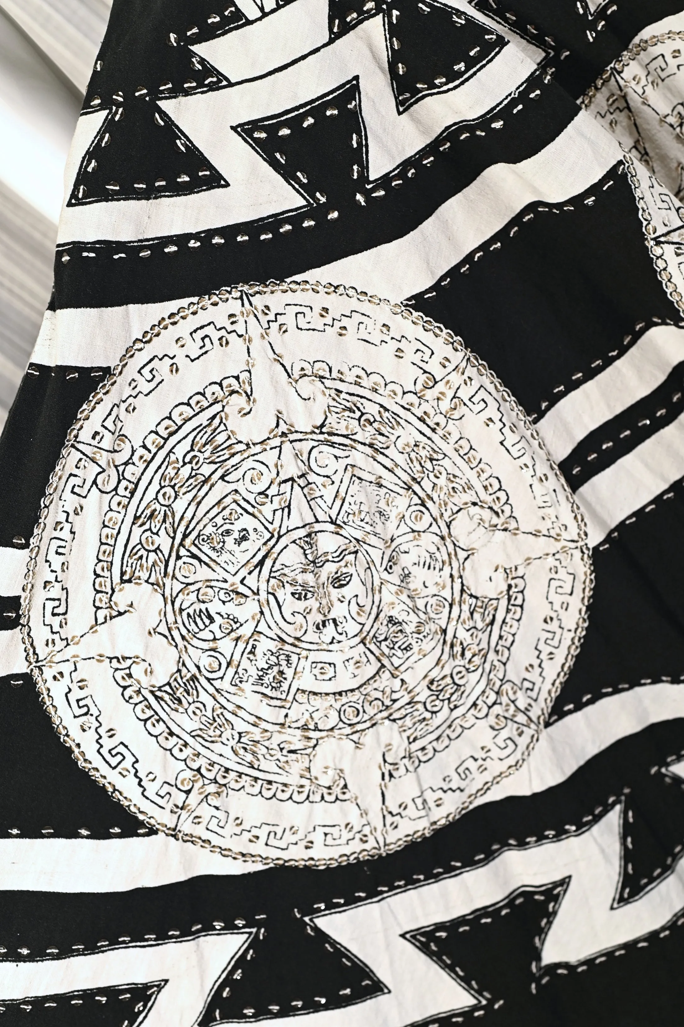 Gorgeous Vintage 50s Black/White Sequin Mexican Full Skirt, Creaciones Naitan Mexico, S