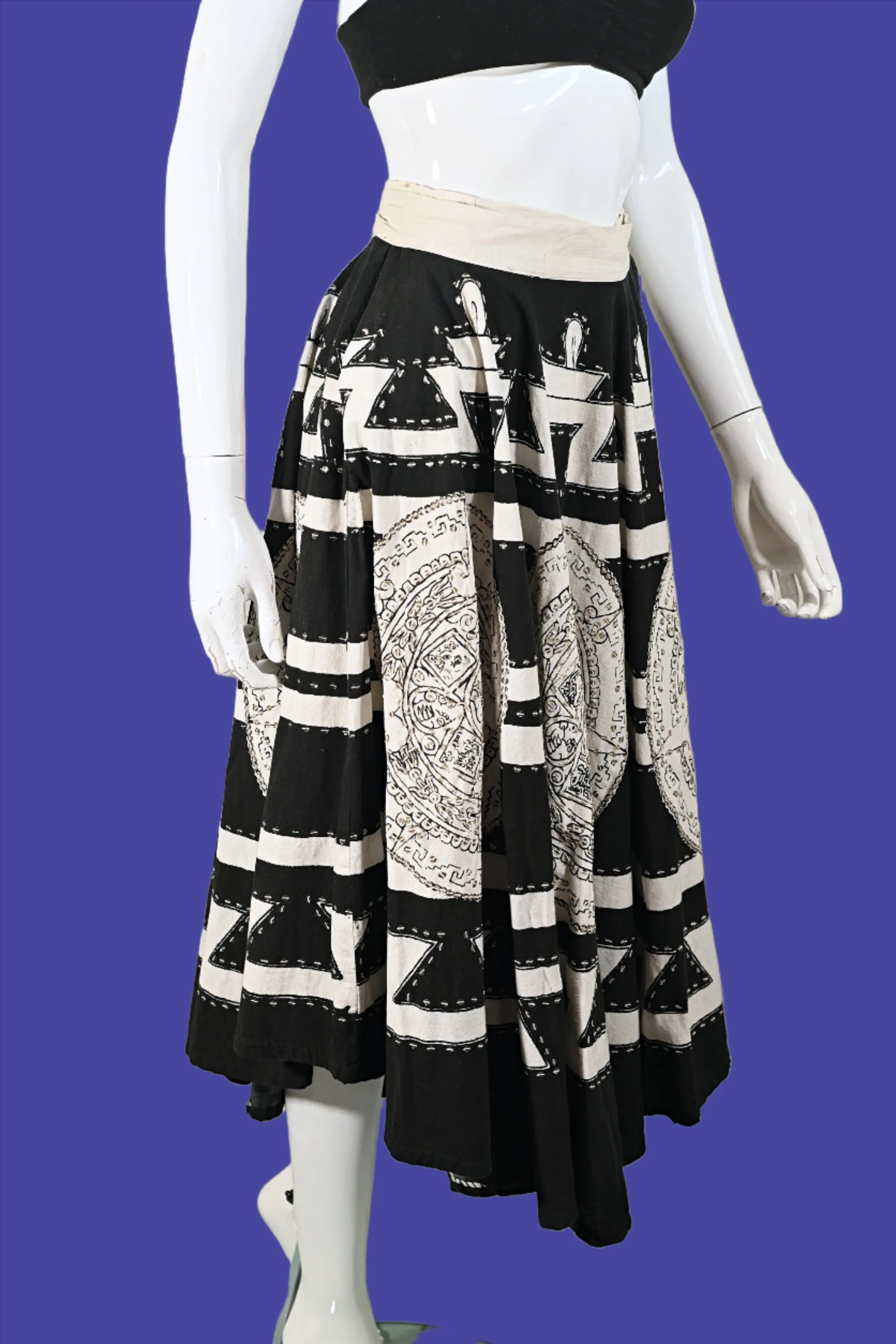 Gorgeous Vintage 50s Black/White Sequin Mexican Full Skirt, Creaciones Naitan Mexico, S