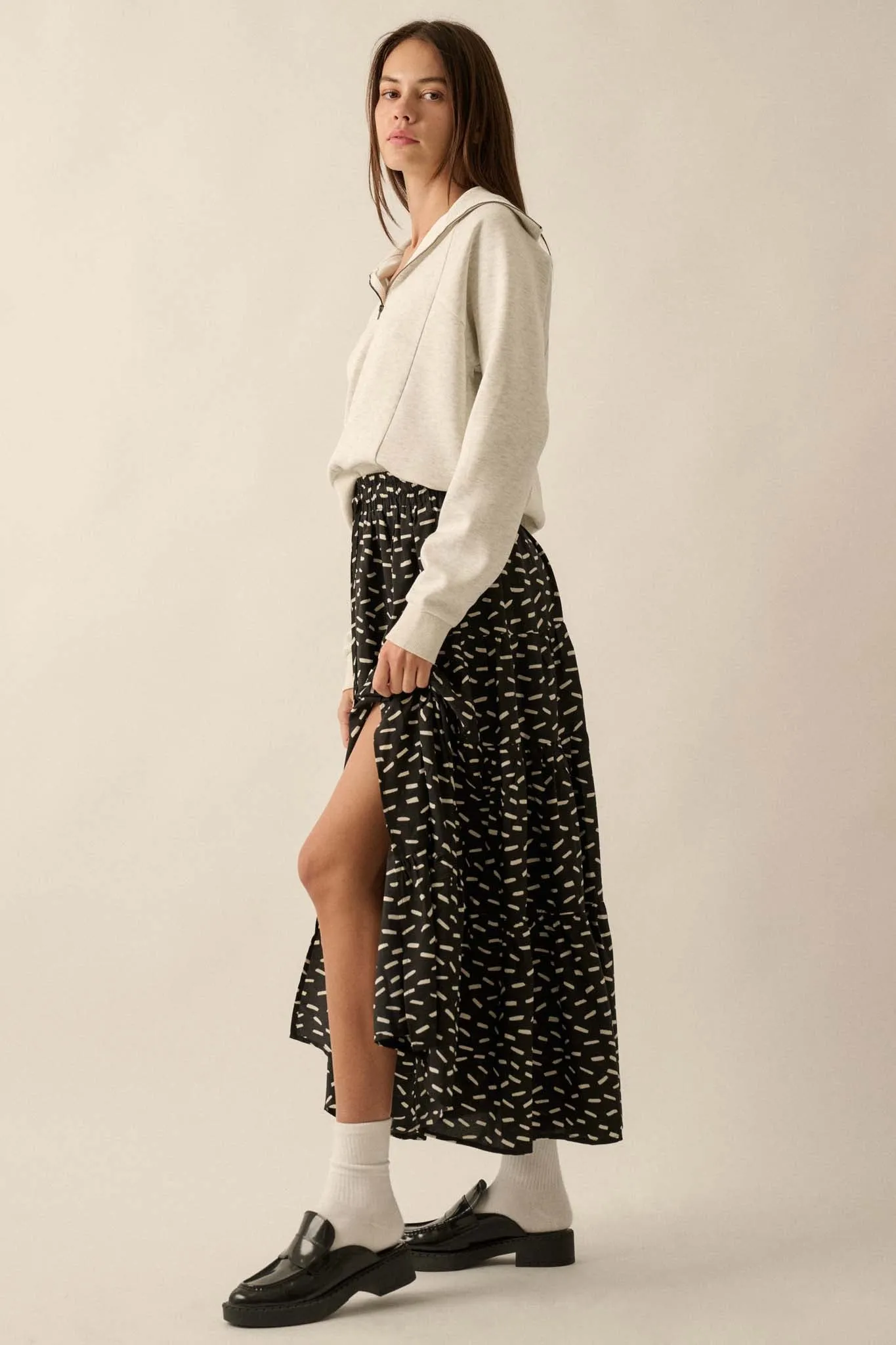 Gotta Dash Abstract-Print Tiered Maxi Skirt