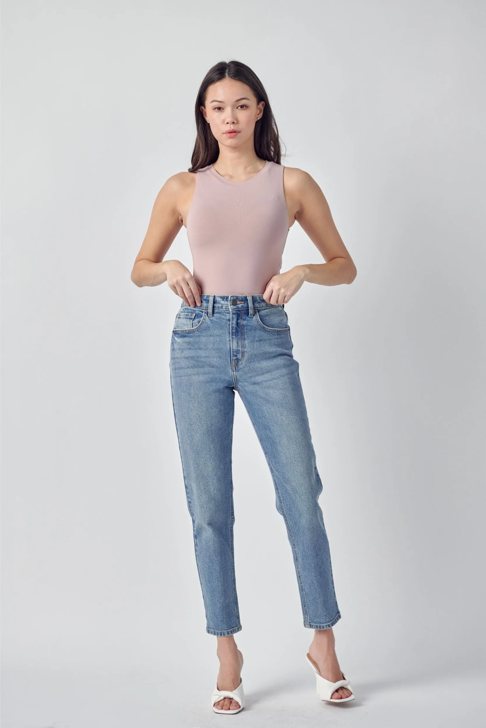 High Rise Slim Straight Jean