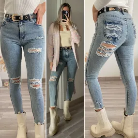 Jeans con strappi bagno chiaro