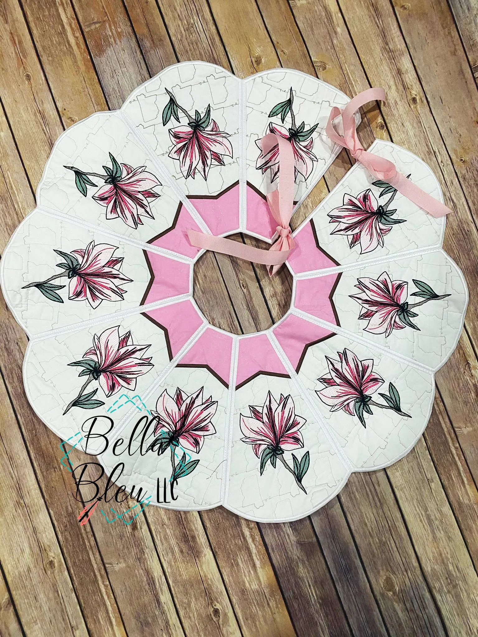 Magnolia Flower Christmas Tree Skirt In The Hoop 8x12