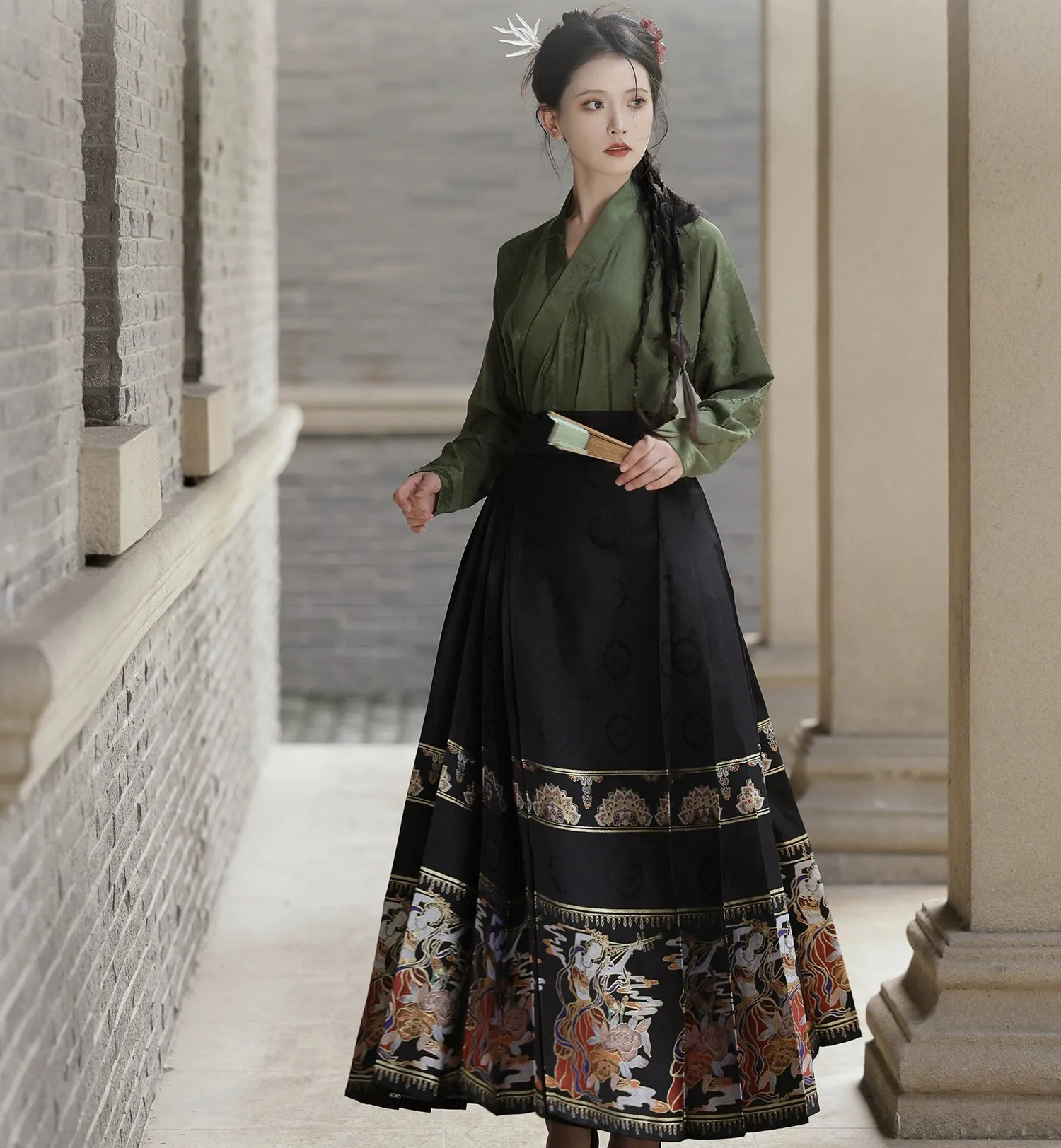 "赵昕冉" Ming-style Horse-face Hanfu Skirt