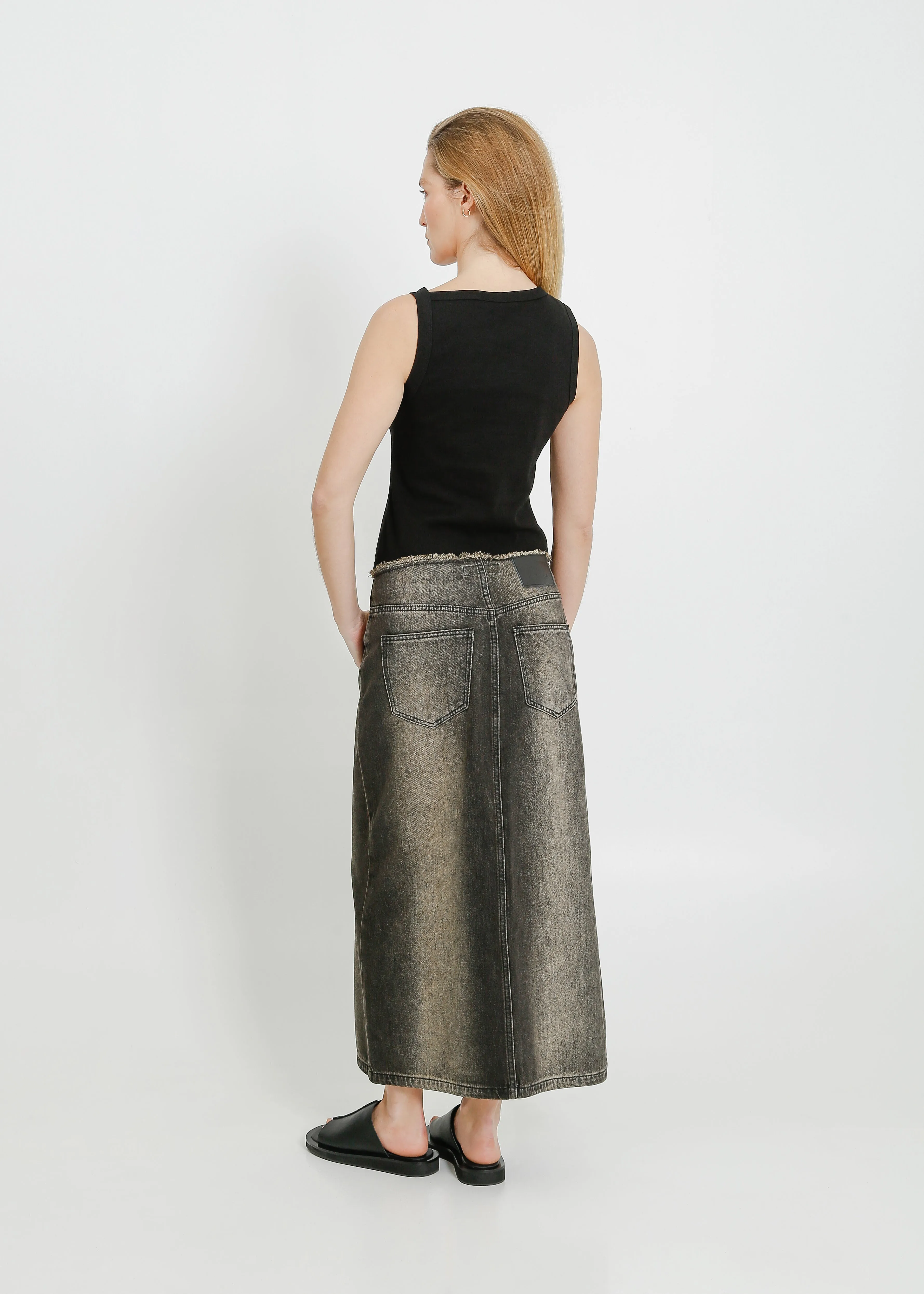 REIGN DENIM SKIRT / BROWN-BONE