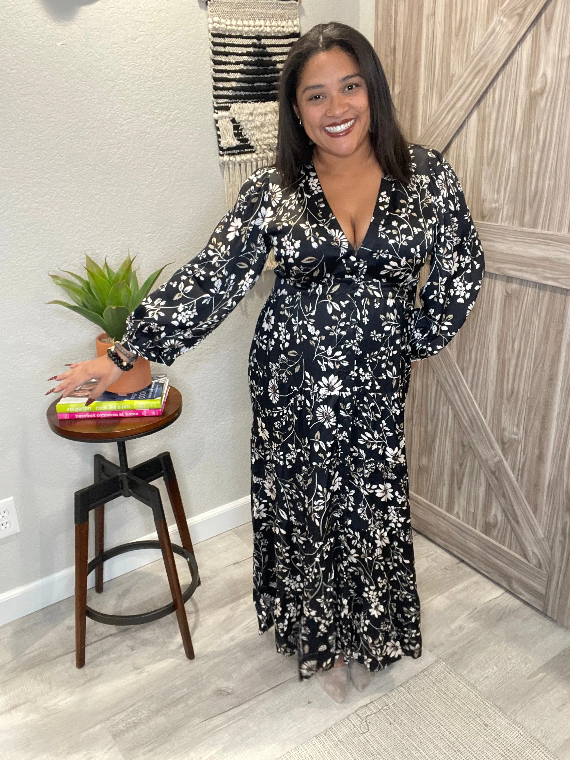 Saltwater Luxe Fall Black & Cream Floral Maxi Dress